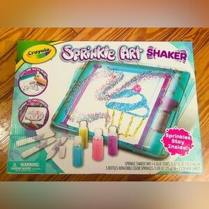 NWT Crayola Sprinkle Art Shaker - No Mess Glitter Glue Art Toy